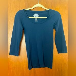 spandex, 3/4 sleeve navy blue shirt